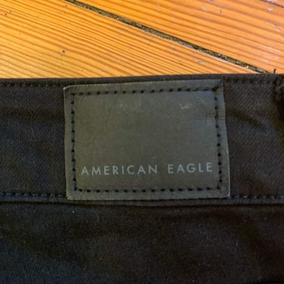 NWT! American Eagle Super Hi-Rise Distressed Denim Jegging 
Black Size 0 - Picture 13 of 13